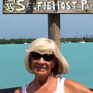 Meet your Posher, Elaine